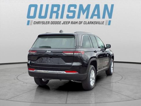 Used 2025 Jeep Grand Cherokee Laredo X w/ Luxury Tech Group I AWD/4WD image 3