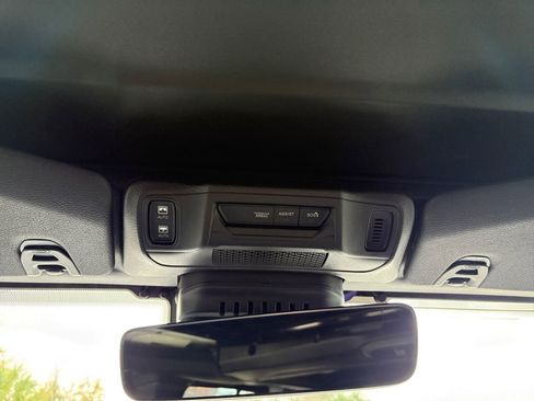 Used 2025 Jeep Wrangler Unlimited Rubicon 392 image 30