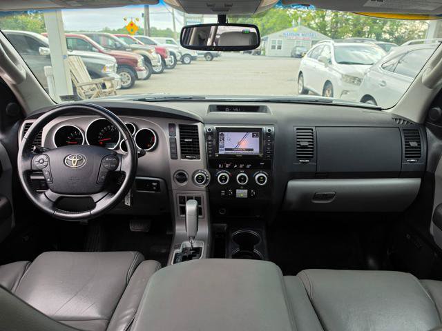 Used 2012 Toyota Sequoia Limited AWD/4WD image 22