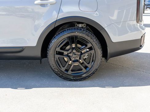 Used 2025 Kia Telluride SX X-Line AWD/4WD image 32