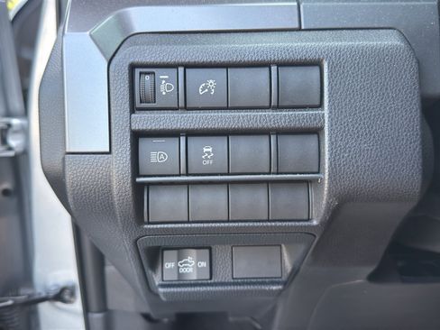 Used 2024 Toyota Tacoma SR5 RWD image 10