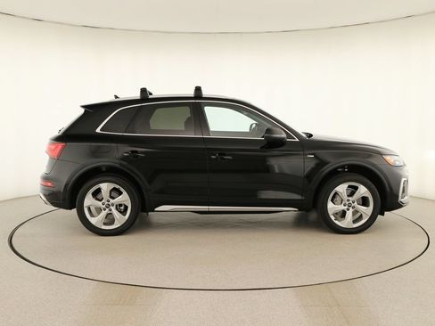 Certified 2023 Audi Q5 2.0T Premium Plus w/ Premium Plus Package AWD/4WD image 8