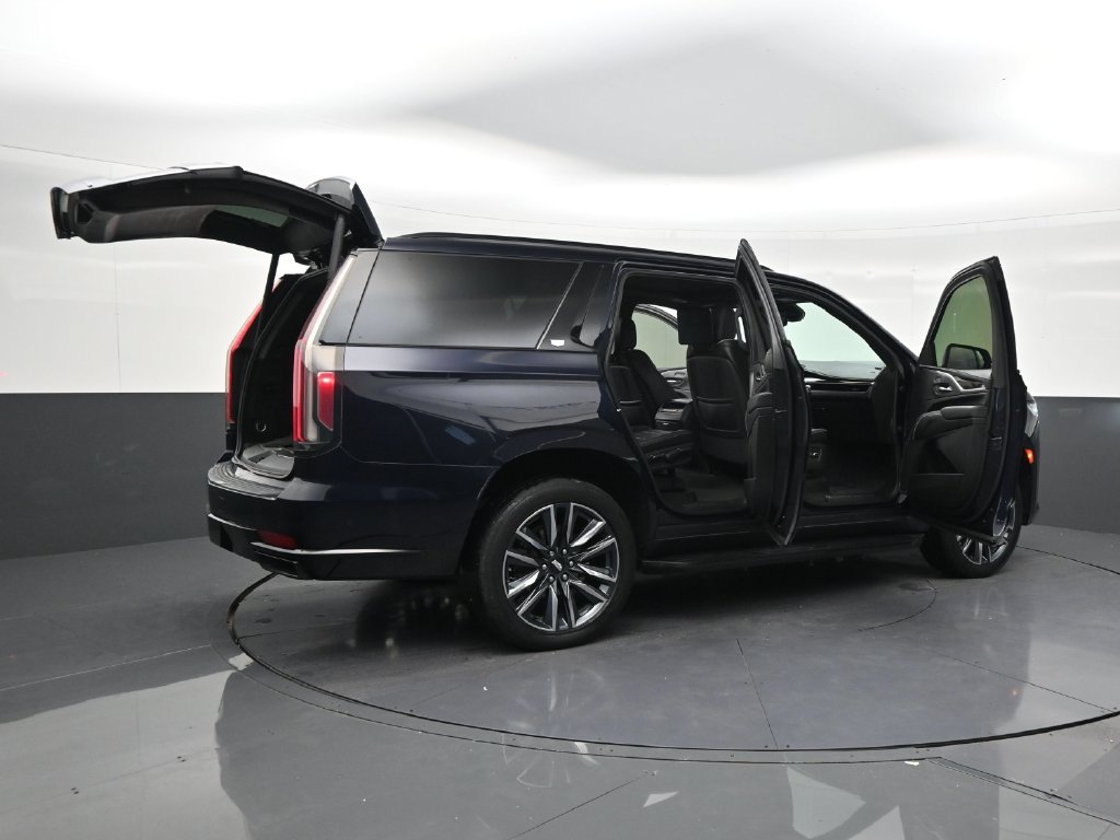 Used 2021 Cadillac Escalade Sport Platinum w/ Heavy-Duty Trailer Package RWD image 27