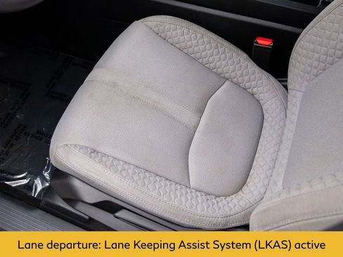 Used 2023 Honda Pilot LX image 14