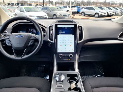 Used 2024 Ford Edge SE AWD/4WD image 8