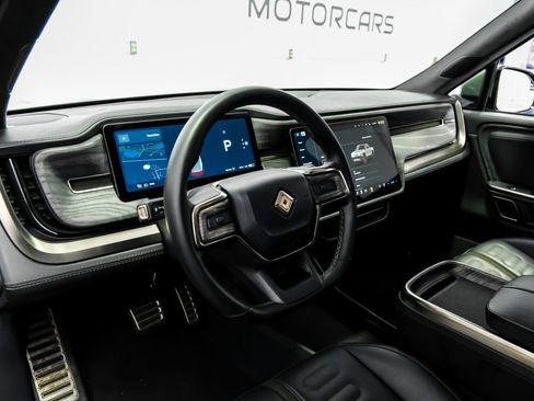 Used 2022 Rivian R1T Launch Edition image 3