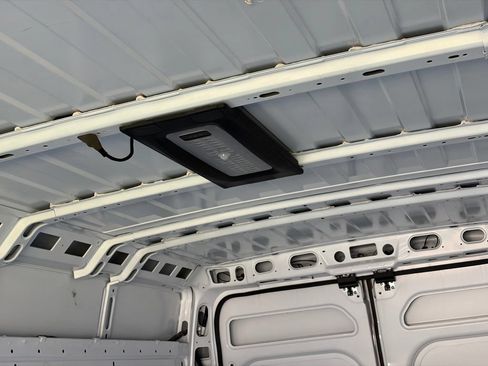 Used 2025 RAM ProMaster 2500 w/ Convenience Group FWD image 20