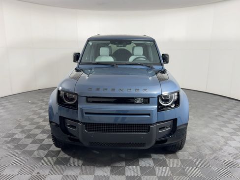 New 2026 Land Rover Defender 110 X-Dynamic SE image 7