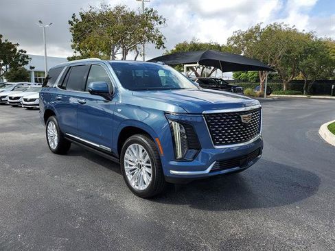 Certified 2025 Cadillac Escalade Premium Luxury image 7