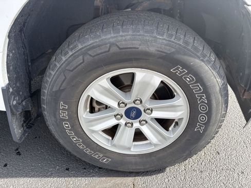 Used 2019 Ford F150 XLT w/ Trailer Tow Package image 10