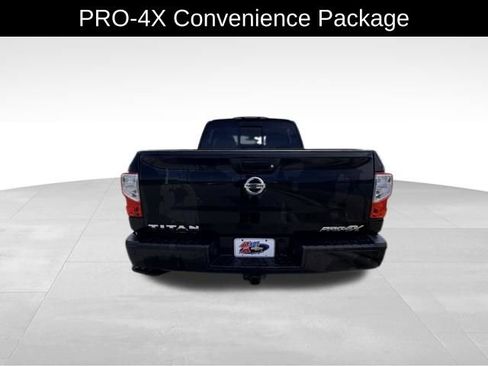 Used 2017 Nissan Titan PRO-4X w/ Pro-4x Convenience Package image 6
