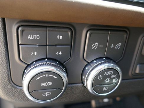 New 2026 GMC Yukon XL Denali Ultimate AWD/4WD image 15