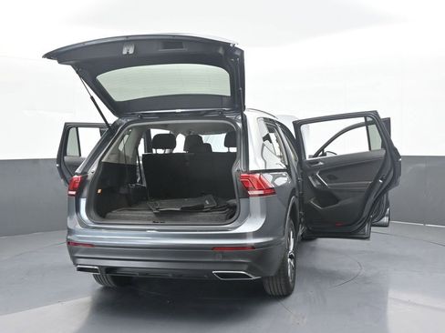 Used 2021 Volkswagen Tiguan S image 69
