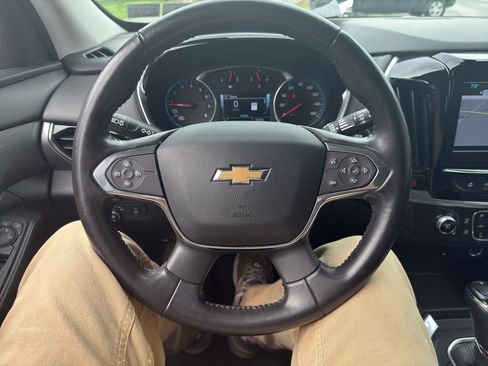 Used 2019 Chevrolet Traverse RS w/ LPO, Floor Liner Package image 12