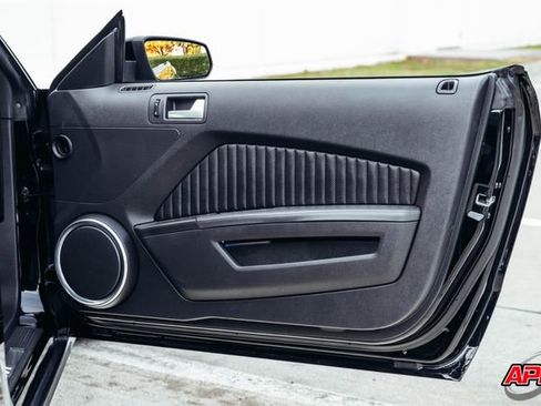 Used 2010 Ford Mustang Shelby GT500 image 69