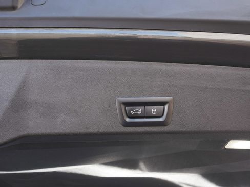 Used 2025 BMW XM image 57