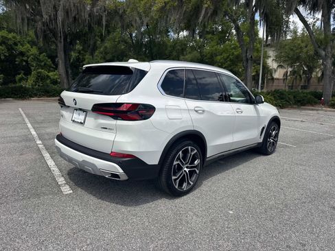 Certified 2026 BMW X5 sDrive40i w/ Climate Comfort Package image 4