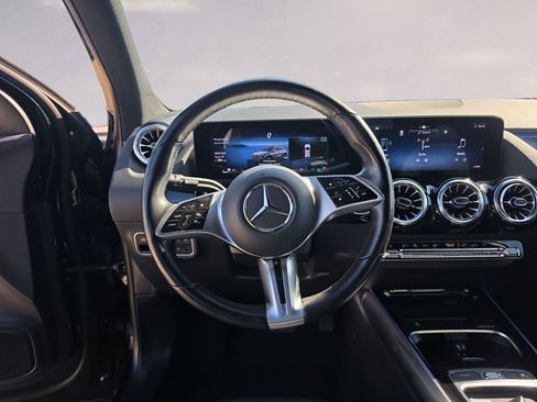 Used 2025 Mercedes-Benz GLA 250 4MATIC image 12
