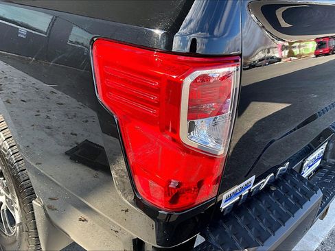 Used 2021 Nissan Titan S w/ S Utility Package image 25