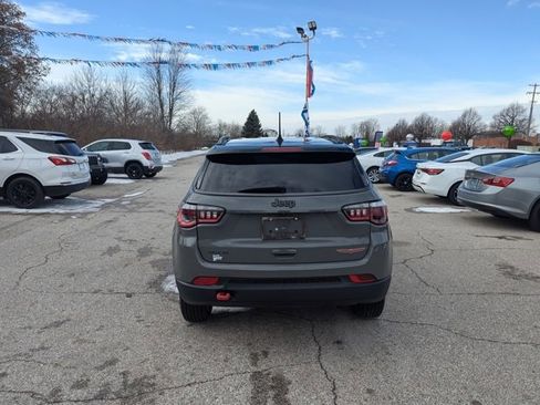 Used 2019 Jeep Compass Trailhawk w/ Cold Weather Group image 4