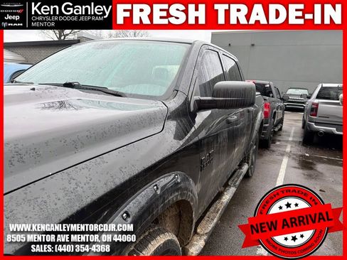 Used 2017 RAM 1500 Express w/ Black Ram 1500 Express Group image 7