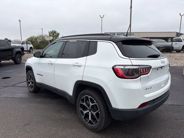 Used 2025 Jeep Compass Limited AWD/4WD image 6