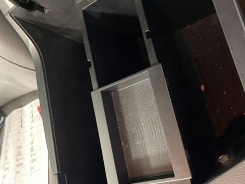 Used 2014 Toyota Sequoia Platinum image 29