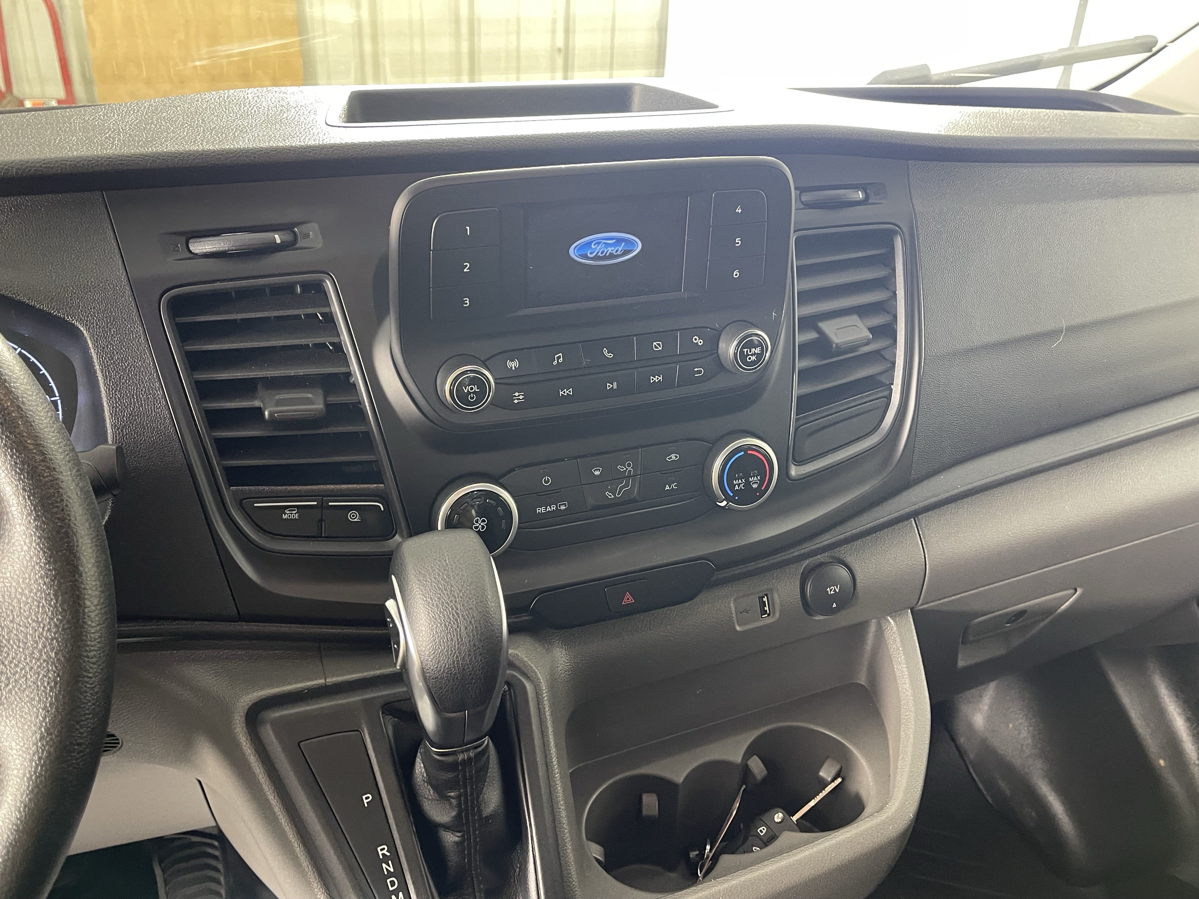 Used 2025 Ford Transit 250 Low Roof w/ Exterior Upgrade Package RWD image 16