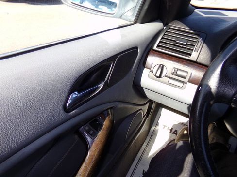 Used 2004 BMW 325Ci Convertible image 38