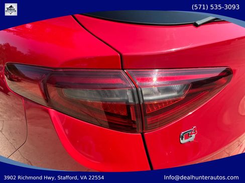 Used 2018 Alfa Romeo Stelvio Sport w/ Quick Order Package 22J Sport AWD/4WD image 9