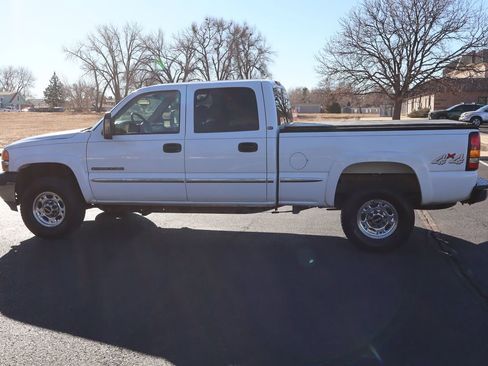 Used 2001 GMC Sierra 2500 SLT w/ SLT Marketing Option Pkg image 9