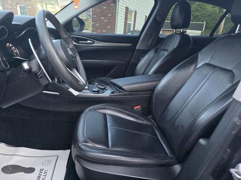 Used 2018 Alfa Romeo Stelvio Sport w/ Quick Order Package 22J Sport image 31