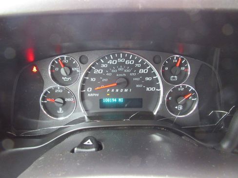 Used 2021 GMC Savana 3500 Extended w/ Power Convenience Package RWD image 27
