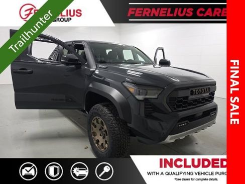 New 2025 Toyota Tacoma Trailhunter image 8