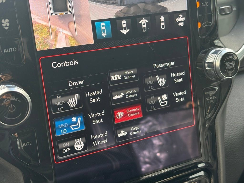 Used 2021 RAM 2500 Laramie w/ Night Edition AWD/4WD image 16