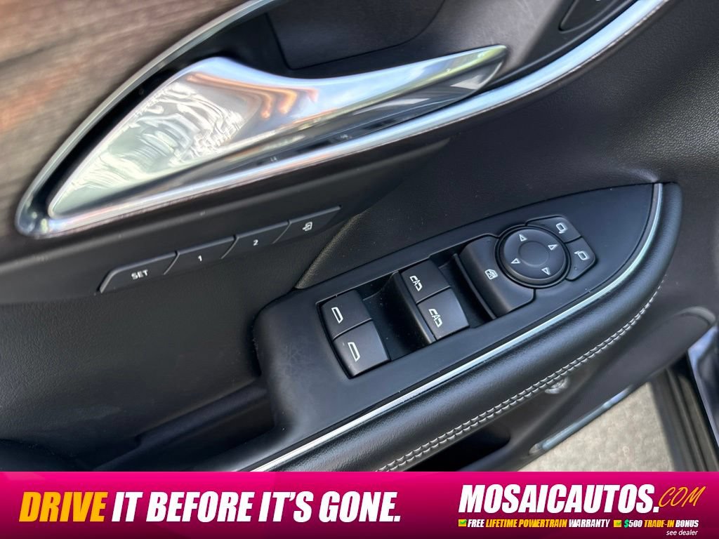 Used 2023 Buick Envision Avenir AWD/4WD image 27