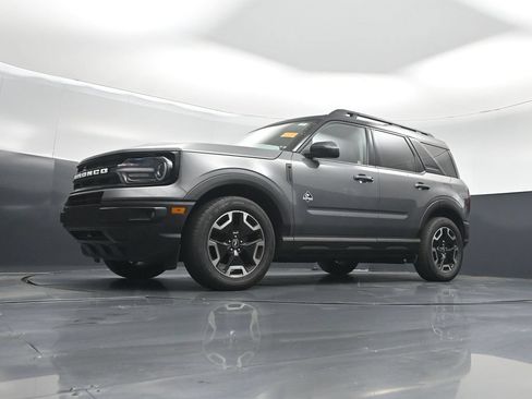 Used 2022 Ford Bronco Sport Outer Banks w/ Tech Package AWD/4WD image 45