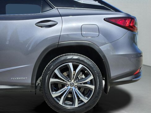 Used 2022 Lexus RX 450h w/ Premium Package image 16