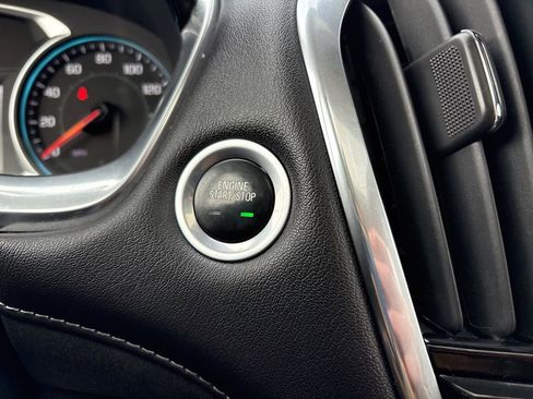 Used 2021 Chevrolet Traverse High Country image 17