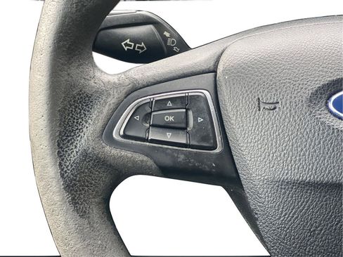 Used 2018 Ford Focus S image 15