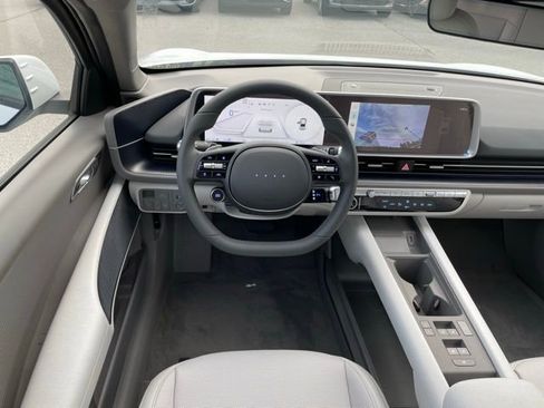 New 2025 Hyundai Ioniq 6 SEL AWD/4WD image 22