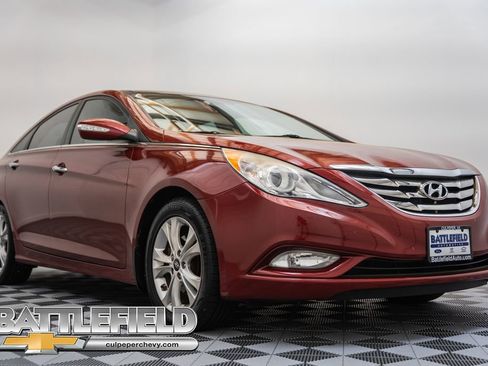 Used 2013 Hyundai Sonata Limited w/ Premium Pkg FWD image 1