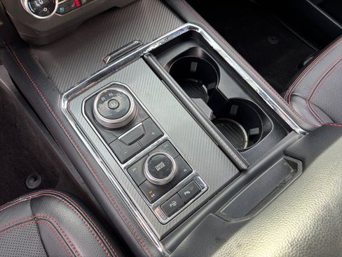 Used 2019 Ford Expedition Limited w/ Equipment Group 303A image 15