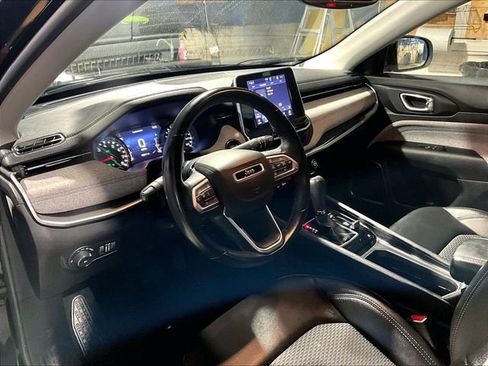 Used 2022 Jeep Compass Latitude w/ Convenience Group image 14