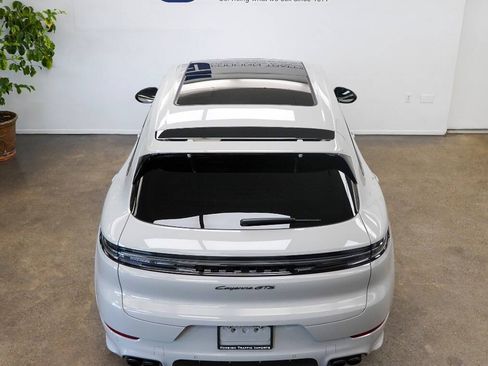 Used 2025 Porsche Cayenne GTS AWD/4WD image 26
