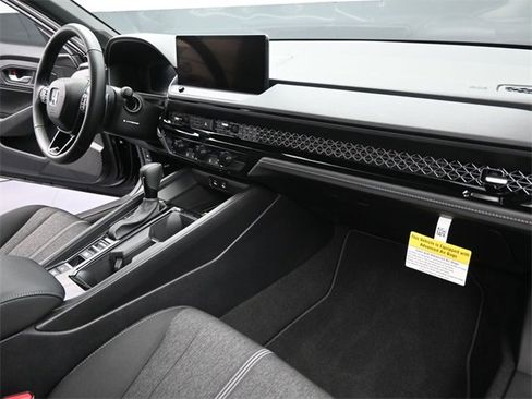 Certified 2025 Honda Accord Sport image 24