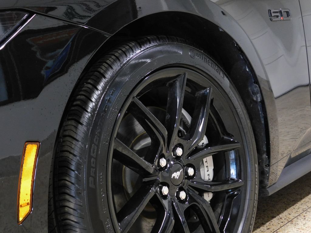 Used 2025 Ford Mustang GT Premium RWD image 32