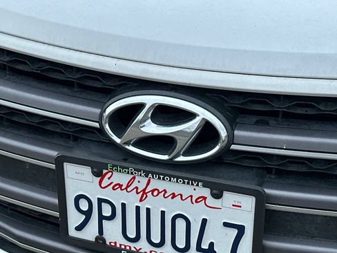 Used 2017 Hyundai Elantra GT FWD image 10