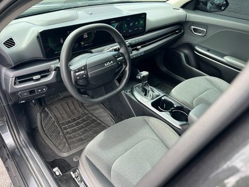 Certified 2025 Kia K4 FWD image 17