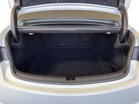 Used 2018 Acura TLX FWD image 28